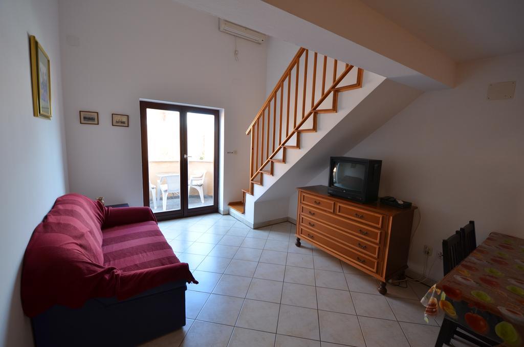 Apartments Villa Bartol Pula Pokoj fotografie