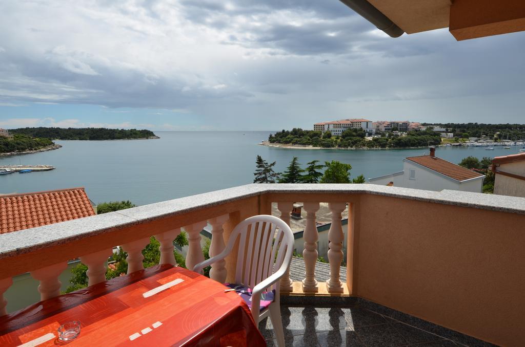 Apartments Villa Bartol Pula Pokoj fotografie